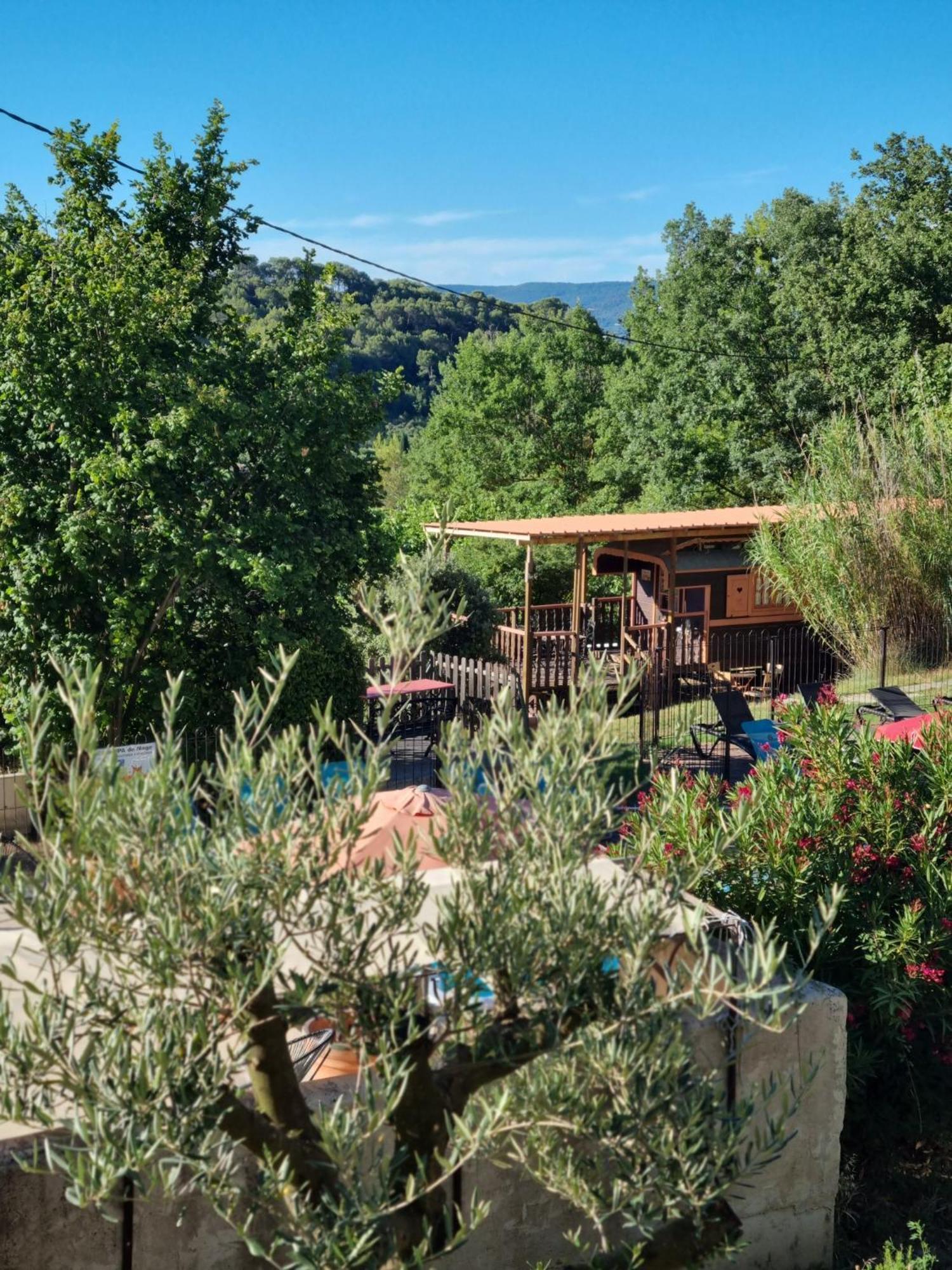 L'Oustaou Du Luberon Et Spa Villelaure Luaran gambar