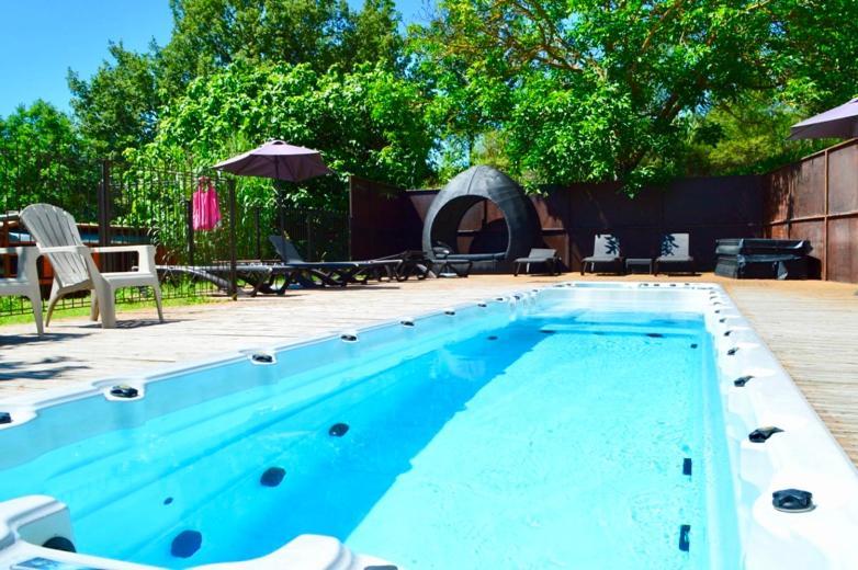 L'Oustaou Du Luberon Et Spa Villelaure Luaran gambar