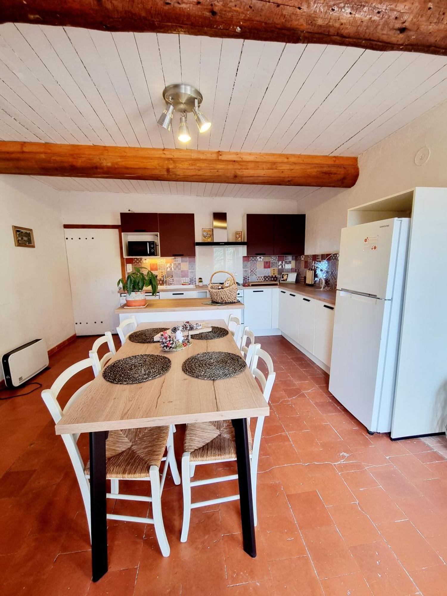 L'Oustaou Du Luberon Et Spa Villelaure Luaran gambar