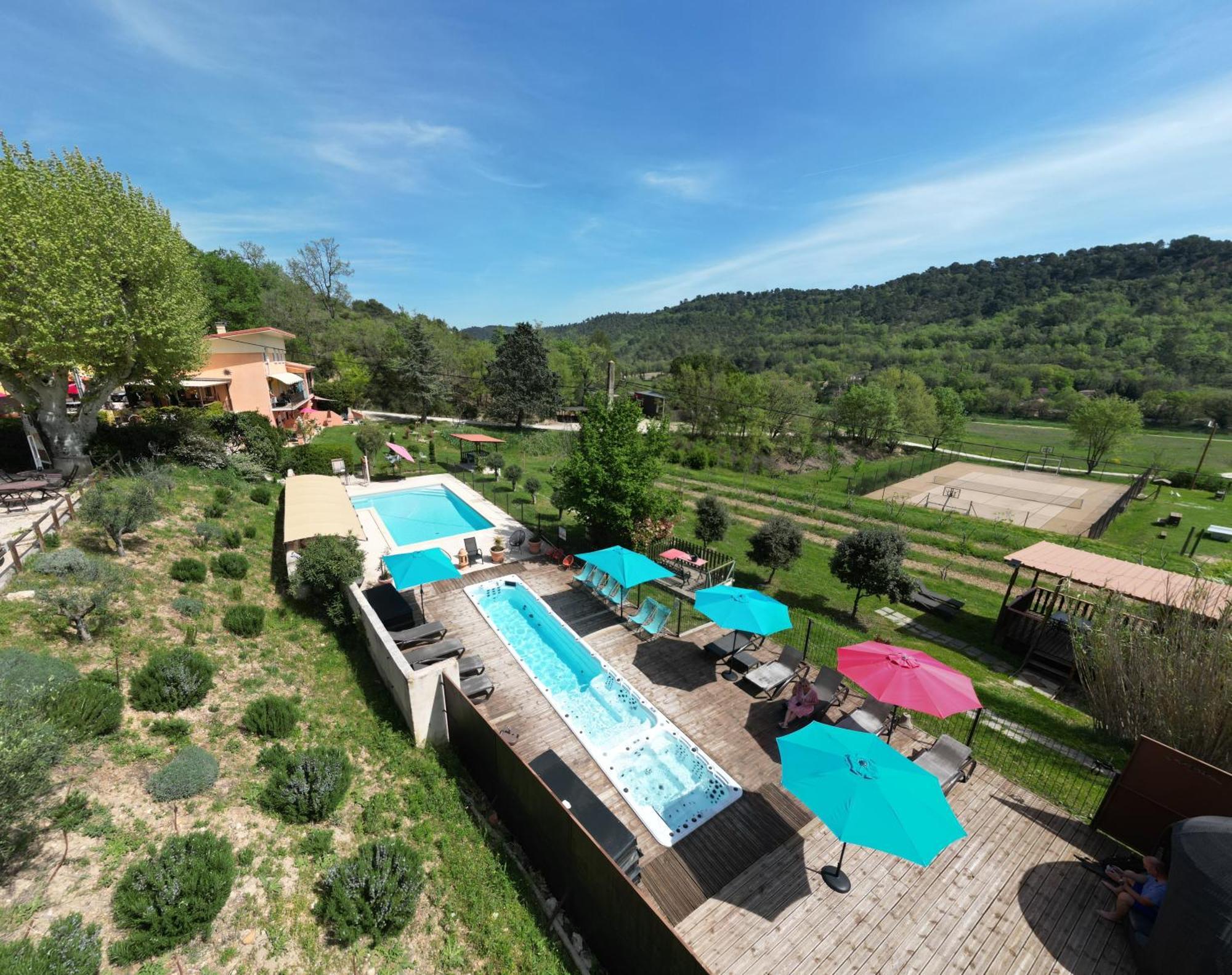L'Oustaou Du Luberon Et Spa Villelaure Luaran gambar