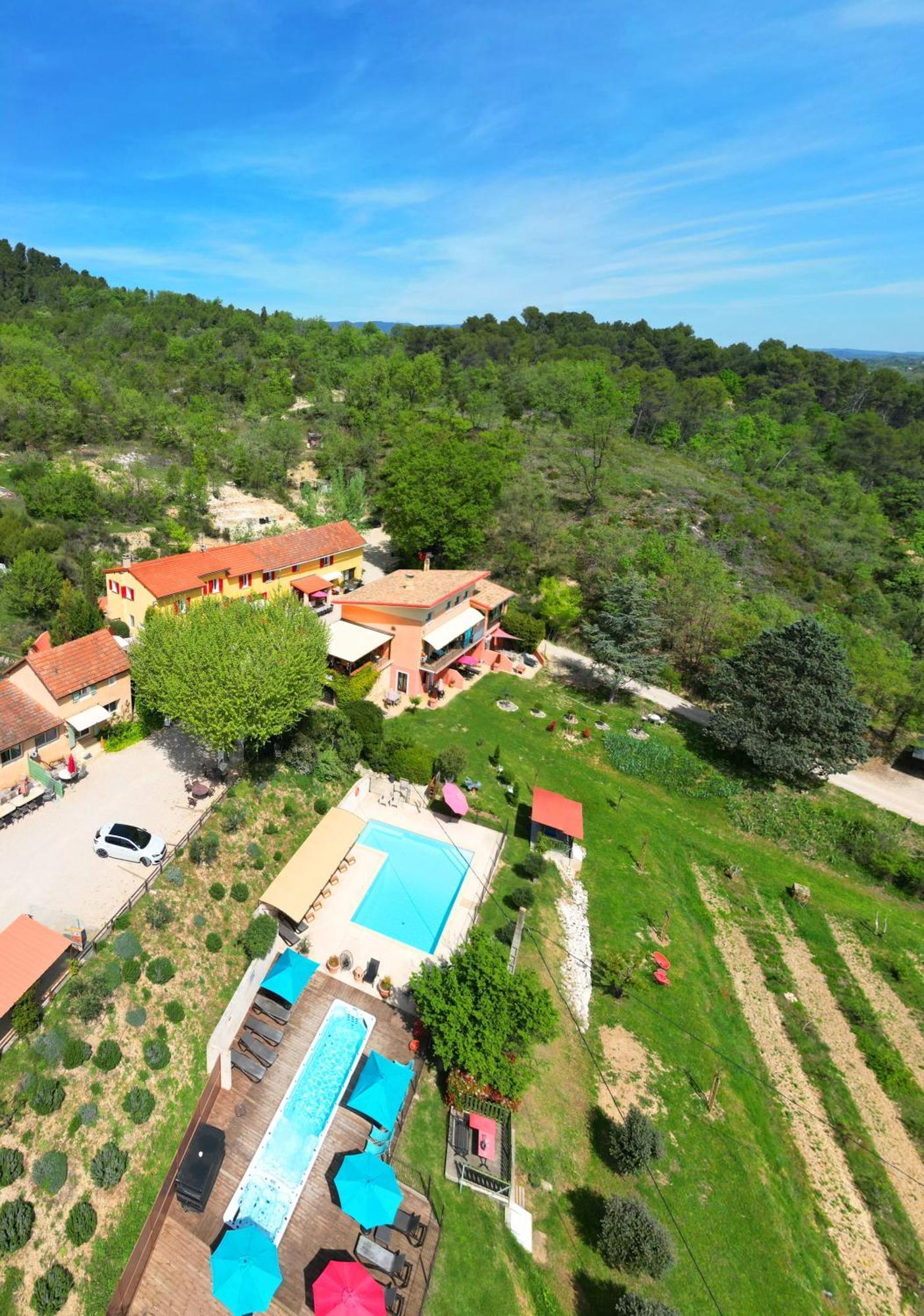 L'Oustaou Du Luberon Et Spa Villelaure Luaran gambar