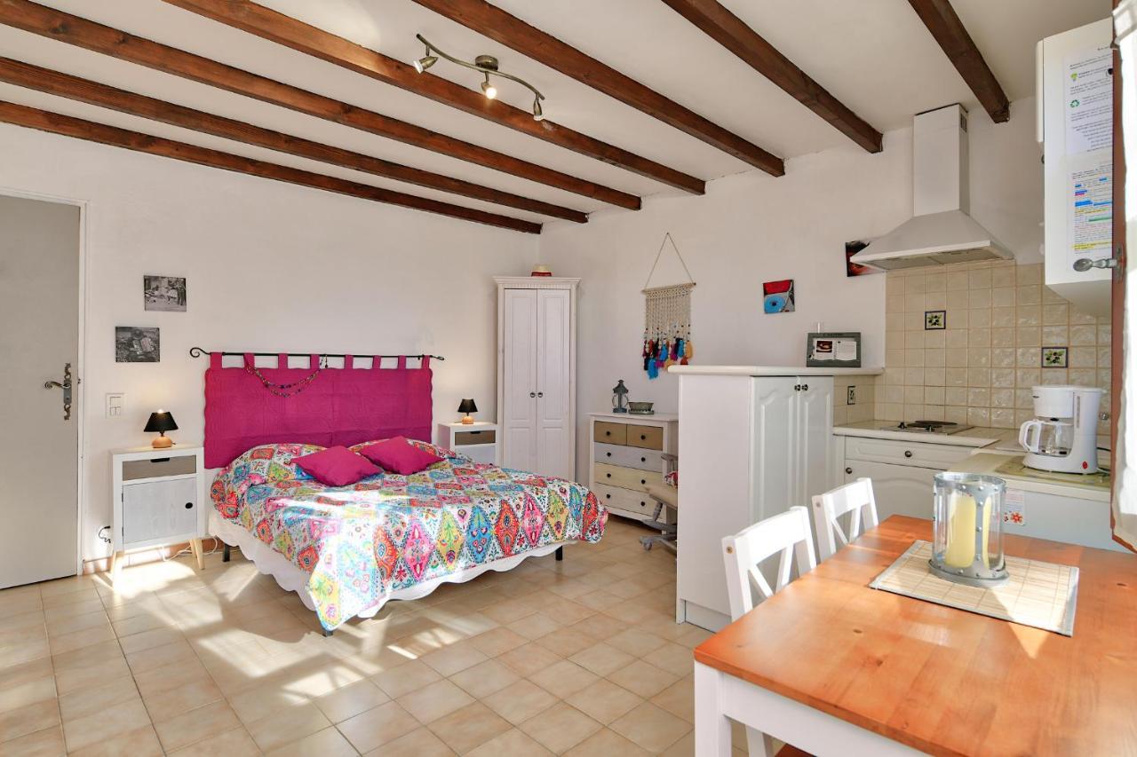 L'Oustaou Du Luberon Et Spa Villelaure Luaran gambar