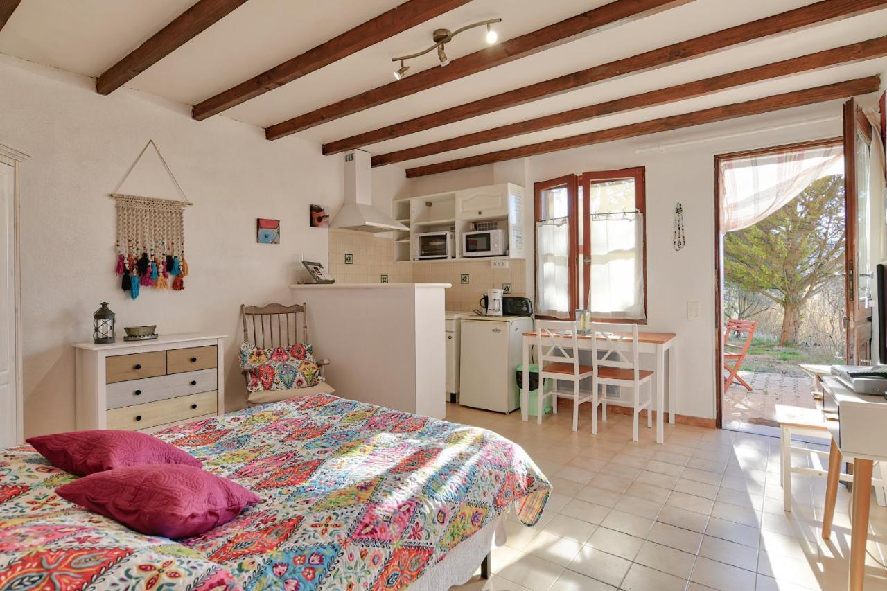 L'Oustaou Du Luberon Et Spa Villelaure Luaran gambar