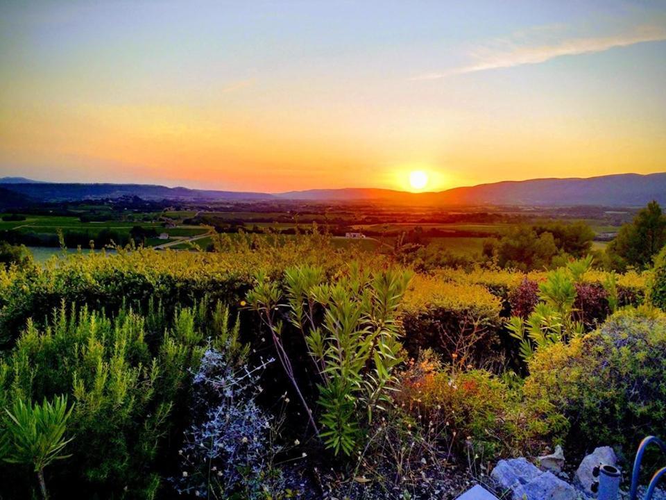 L'Oustaou Du Luberon Et Spa Villelaure Luaran gambar