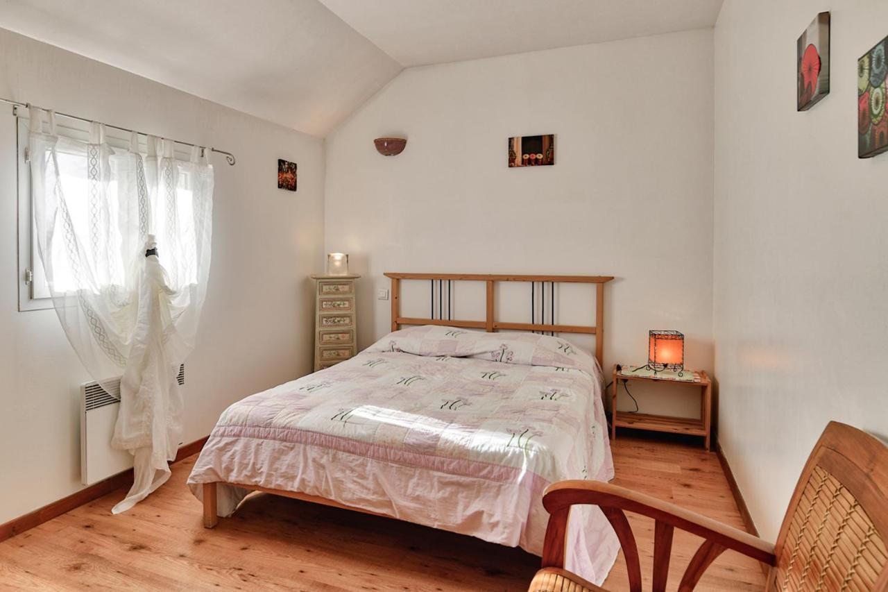 L'Oustaou Du Luberon Et Spa Villelaure Luaran gambar