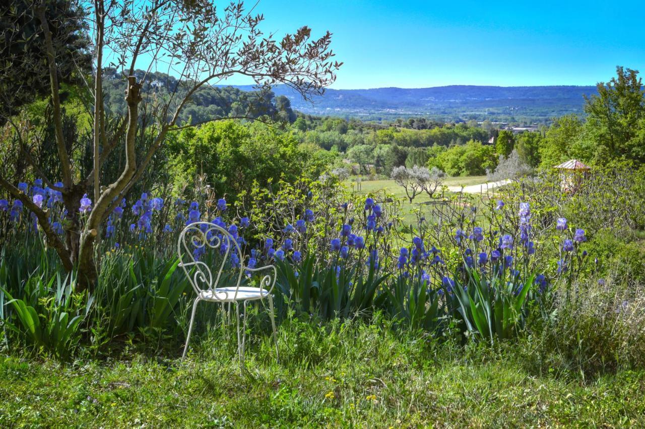 L'Oustaou Du Luberon Et Spa Villelaure Luaran gambar